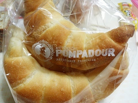 大人気の横浜元町で生まれた焼きたてパンのお店「 POPULAR ポンパドウル」のパン
